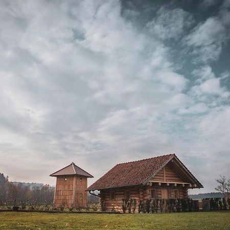 Hiska Ulala Villa Dob Luaran gambar